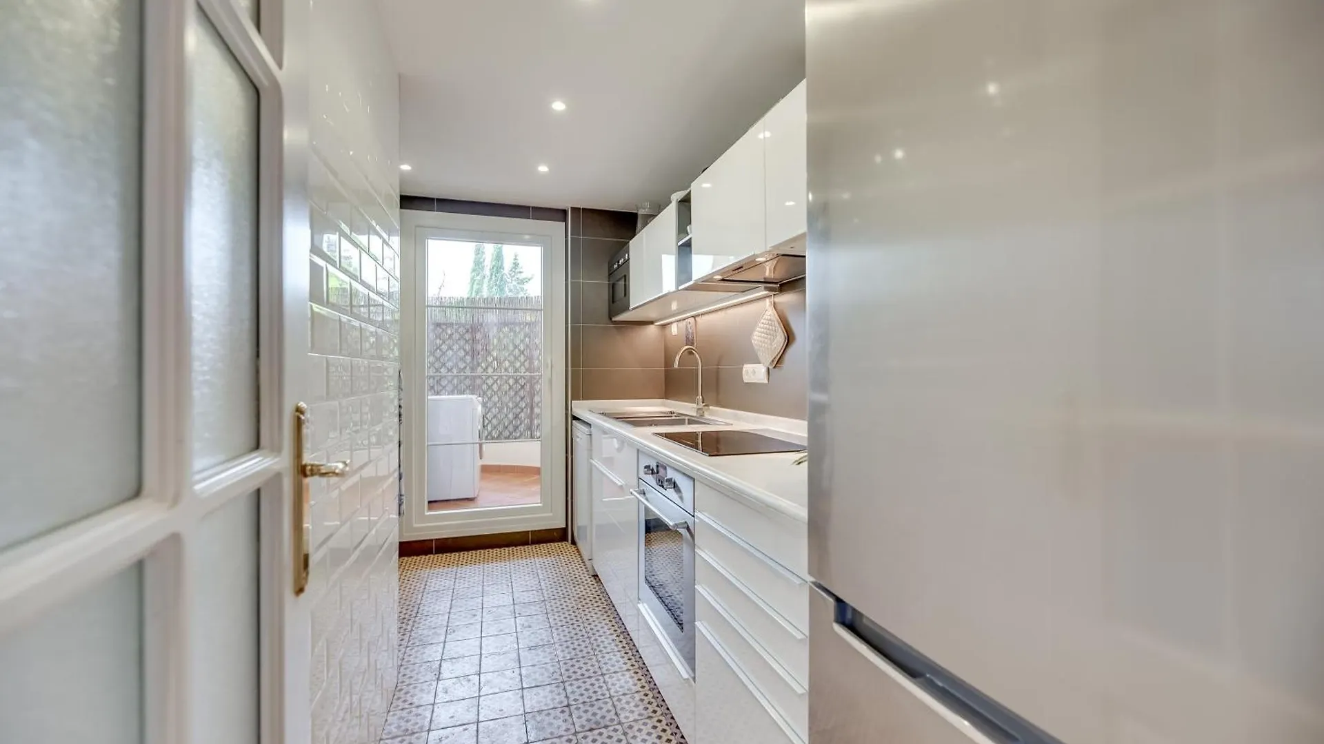 马尔韦利亚Elegant 2 Bdrm Penthouse With Bbq And Pools公寓 公寓